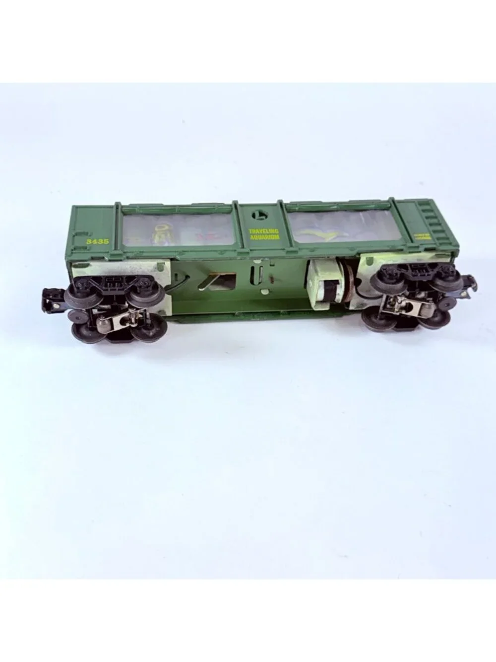 Lionel Traveling Aquarium Car Green Plastic with Moving Fish Display 3435